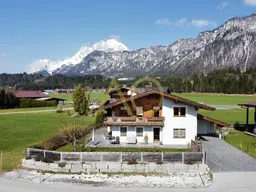 Tiroler Landhaus mit Einliegerwohnung in St. Johann i. Tirol