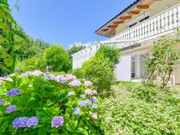 Provisionsfrei: Gartenparadies mit charmantem Einfamilienhaus