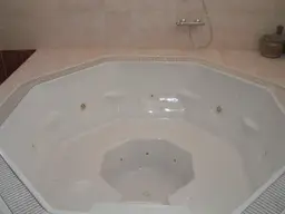 PREISREDUZIERUNG Villa im Grünen
