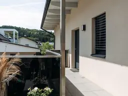 8421 Wolfsberg/Schw.: Hochwertige Terrassenwohnung im Grünen (BJ 2020)