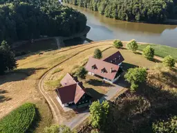 Traumhaftes Anwesen in Alleinlage mit Fischteich und Wald in 8522 Groß St. Florian