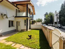 Charmantes Mehrfamilienhaus in der Laboratoriumstraße - mit ca. 85 m² Garten