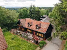 Großzügiges sehr gepflegtes Landhaus mit eigener Werkstatt und Lagerhalle zu verkaufen