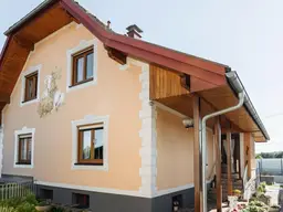 Großes Wohnhaus für ein bis zwei Familien in zentraler Lage von Leibnitz