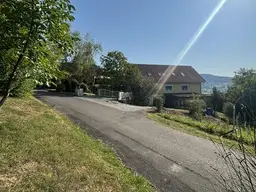 Großzügiges Anwesen mit viel Potenzial: ehemaliges Seniorenwohnheim, Wohnhaus und Wohnungen auf großem, ruhigem Grundstück in der Südoststeiermark