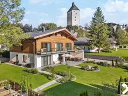 Exklusives Einfamilienhaus auf weitläufigem Grundstück