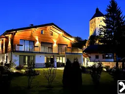 Exklusives Einfamilienhaus auf weitläufigem Grundstück