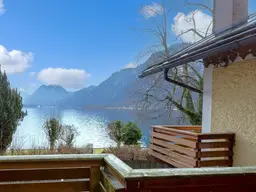 Charmante Altbauvilla mit Potenzial - direkt am Attersee mit eigenem Seegrundstück und Zweitwohnsitzwidmung
