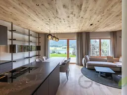 Exklusive 4-Zimmerwohnung mit Terrasse, Seeblick und alpinem Charme - Weisse Wand