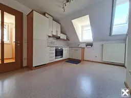 4 Zimmer-Dachgeschosswohnung mit Gartenanteil in Kennelbach!