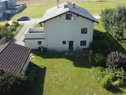 Vollunterkellertes Einfamilienhaus auf großem Grundstück und Ausbaupotenzial 