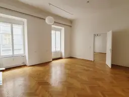 Edler Altbau -Wohnen oder Arbeiten.