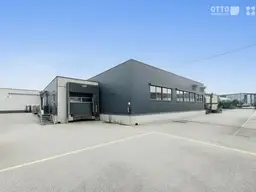 Produktionsliegenschaft direkt an der S5