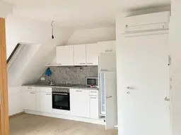 Kleine feine klimatisierte 2-Zimmer-Wohnung - 43m² - Balkon - inkl. TG-Platz
