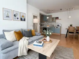 TRAUMHAFTE GARTENWOHNUNG I 2 ZIMMER + TIEFGARAGE | ERDGESCHOSS | SONNIGE TERRASSE | CA 55 QM I ROTO IMMOBILIEN