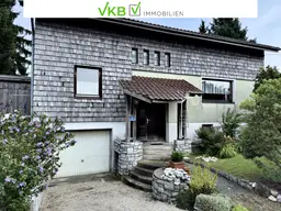 RIED IM INNKREIS | EITZING: „Grünes Refugium“ mit traumhaftem Garten und umfassendem Sanierungsbedarf