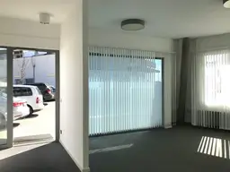 Modernes Büro an der Ortseinfahrt Deutsch-Wagram - 1