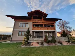Wunderschönes Mehrfamilienhaus mit großzügigem Grundstück 