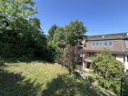 Familiengeeignetes Eckreihenhaus bei der Amerikanischen Schule: 5 Zimmer, und ein Gäste-Studio mit Bad, Garten, Balkon, Garage, viel Platz und Ruhe!