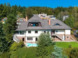Juwel am Kreuzbergl: Villa St. Martin mit freiem Blick auf die Koschuta und Karawanken über Klagenfurt.