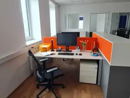 Moderne Bürofläche in bester Lage MÖBLIERT zu vermieten!