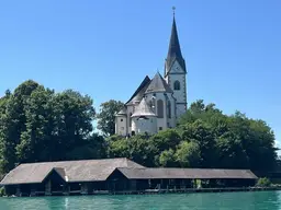 Exklusives Appartement mit Blick auf Maria Wörth und privatem Seezugang und eigenem Bootsplatz