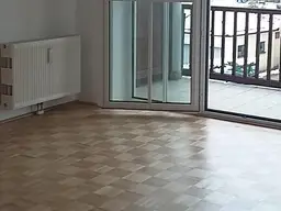 Helle, gut eingeteilte 2-Zimmer-Wohnung mit Balkon und Parkplatz- als Anlage geeignet