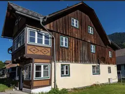KLEINES GEMÜTLICHES ZINSHAUS IN HERRLICHER UMGEBUNG