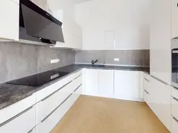 wunderschöne Maisonette-Wohnung mit großzügigen Balkon in zentraler Lage ++ KNITTELFELD ++