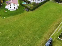 Sonniges Baugrundstück mit privater Zufahrt in +++ Seckau +++