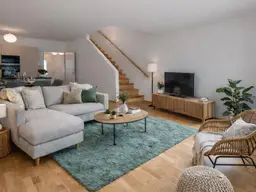 Hochwertiges Reihenhaus (Ziegelmassivbau) mit 4,5 Zimmern, Eigengarten, Dachterrasse, Keller u. Garagenplatz, provisionsfrei!