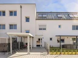 Ziegelmassiv-Neubauwohnung | 96 m² Wohnfläche | Balkon &amp; 2 Parkplätzen