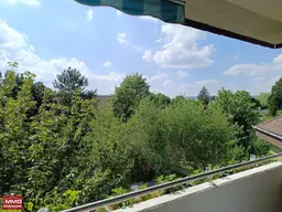 Traumhafte DG-Wohnung in Langenzersdorf: Modernisiert, 6 Zimmer, Loggia &amp; Parkplatz!