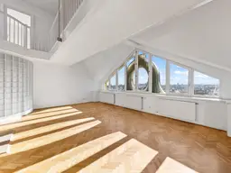 Exklusive Altbau-Maisonette mit Charme und Dachterrasse