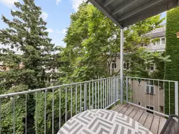 Hochwertig möblierte 2-Zimmer-Wohnung mit Balkon