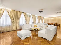 Exklusives Wiener Stadthaus mit 350m² Wohnfläche: Purer Luxus im Westen von Wien
