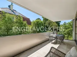 Exklusive Familienwohnung mit großer Terrasse und direktem Liftzugang!