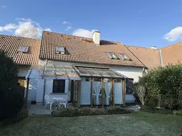 großzügiges Reihenhaus mit Vollkeller und Garage in Traumlage zu verkaufen