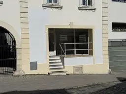 charmantes, klimatisiertes Geschäftslokal in stark frequentierter Lage am Domplatz zu vermieten