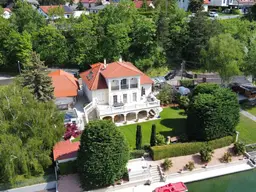 Einmalige Gelegenheit am Seeufer - außergewöhnliches Anwesen auf Pachtgrund zu verkaufen