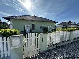 gepflegter Bungalow mit Garage und Vollkeller (in der Siedlung Maria Theresia)