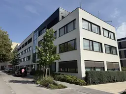 modernes Büro mit über 200 m² in zentrumsnaher Lage zu vermieten