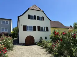 Stilvolles Bürogebäude in zentraler Lage von Mattersburg mit Gartenbenützung zu vermieten