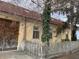 Sanierungsbedürftiges Landhaus