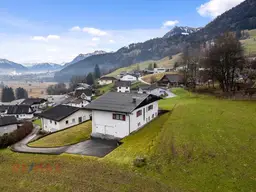 Haus im Landhausstil in ruhiger Lage mit Alpenblick