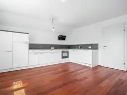 Erstbezug nach Sanierung - Große 3-Zimmer-Wohnung in Grenznähe
