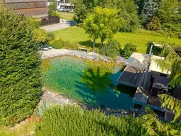 Nobles Anwesen mit großem Schwimmteich