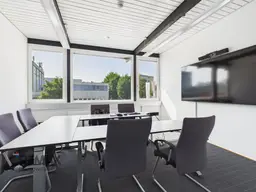 Anmietung flexibel möglich: als Gesamtfläche, Teilfläche oder im Co-Working – sofort verfügbar