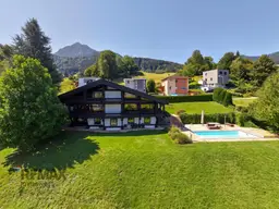 EIN HAUS FÜR MENSCHEN, DIE DAS BESONDERE ZU SCHÄTZEN WISSEN - WOHNEN MIT POOL &amp; PANORAMABLICK
