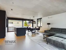 Exklusive Dachwohnung: Design, Komfort und Weitblick